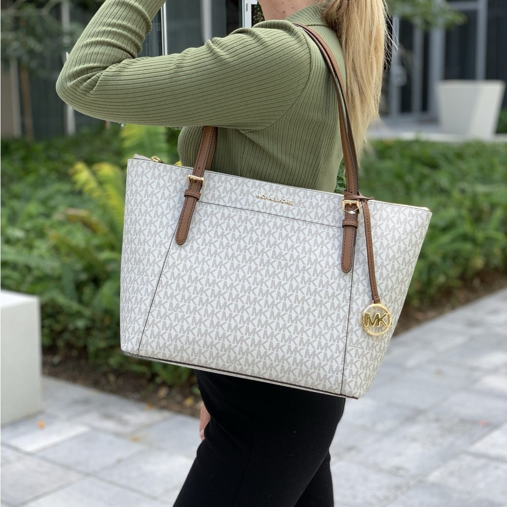 Michael Kors/EUC Tote Handbag Purse Monogram